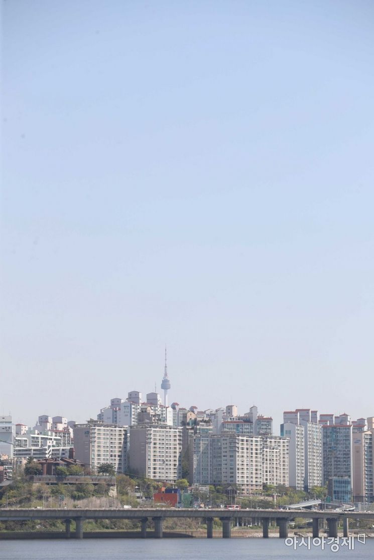 [포토]도심 위로 파란 하늘 