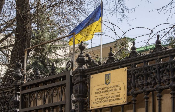 러시아, 우크라이나 영사 체포..."스파이활동으로 추방결정" 