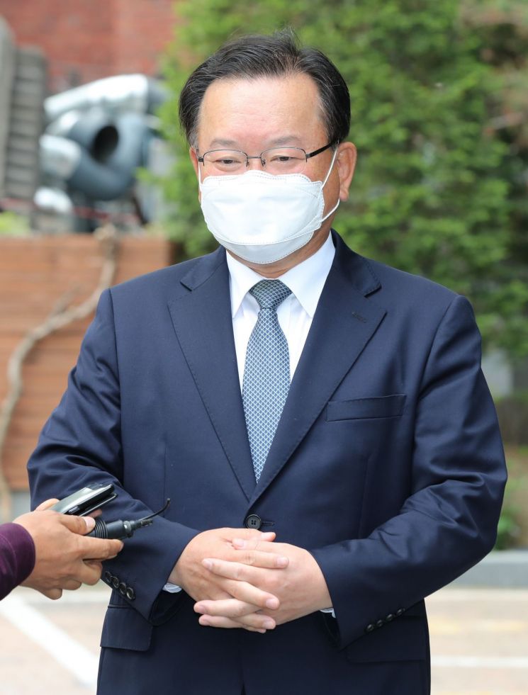 김부겸 총리 내정자 "부동산 정책, 원칙 허물어선 안 돼"