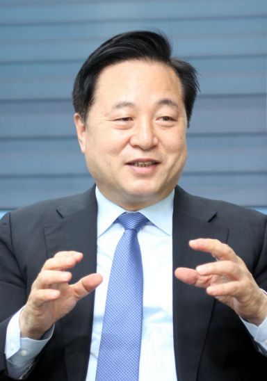 [인터뷰] 김두관 "6월에 대선 출마 선언" … 핵심어는 기본자산제·모병제  