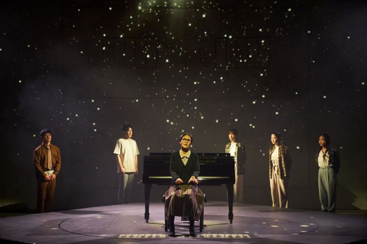[On Stage] '뮤지컬 여왕'의 품격…환상적 퍼포먼스 선물
