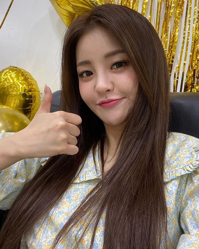 [포토] 유정 '귀여운 엄지척'