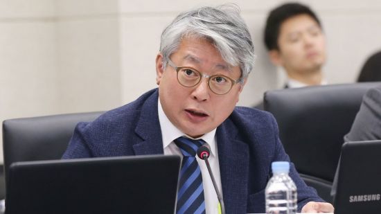 민주당이냐 문파당이냐…與 '쇄신' 보여줄 수 있나 [한승곤의 정치수첩]