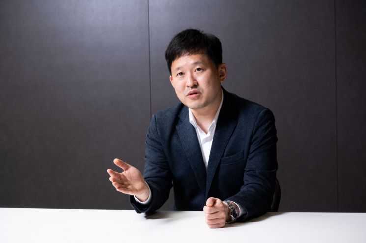 세계 이동통신 기술 표준 단체 '3GPP'에서 무선접속망 기술표준그룹(TSG RAN) 의장으로 선출된 김윤선 삼성전자 마스터.