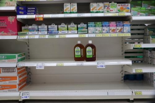 "텅 빈 매대…진정할 수는 없었나"…'방역 모범국' 대만 휩쓴 감염 공포