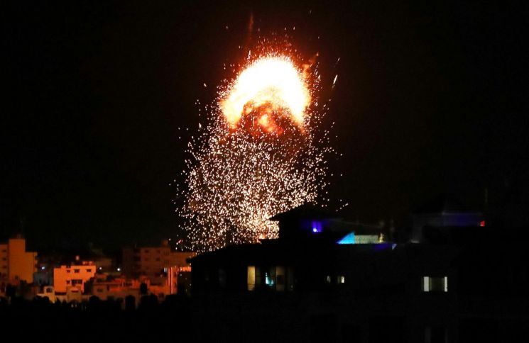 이스라엘 "앞으로 이틀간 가자지구 공격 지속할 것"...휴전 가능성 시사