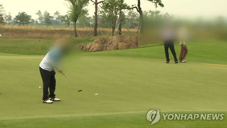 [단독] "기강 문란치 않을 것" 용인 골프장의 캐디 향한 '갑질' 논란