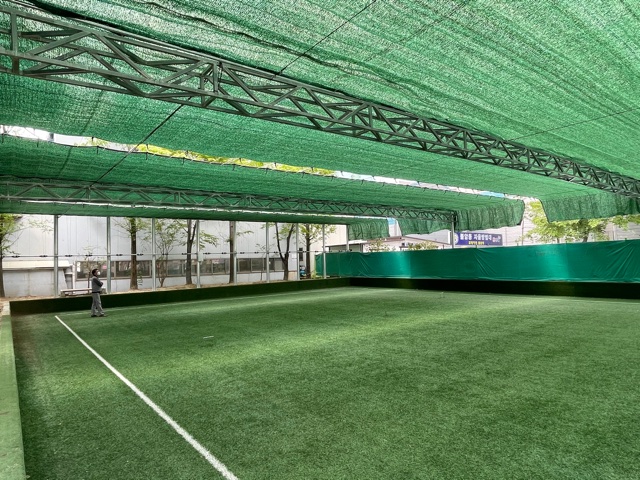 Gimhae City, Gyeongnam installed electric shading curtains at gateball facilities within the city. <br>[Image source=Gimhae City]