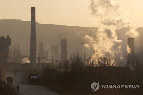 중국 허베이성에 위치한 화력발전소. 중국은 가상화폐 채굴의 약 65%가 이뤄지는 나라다. / 사진=연합뉴스