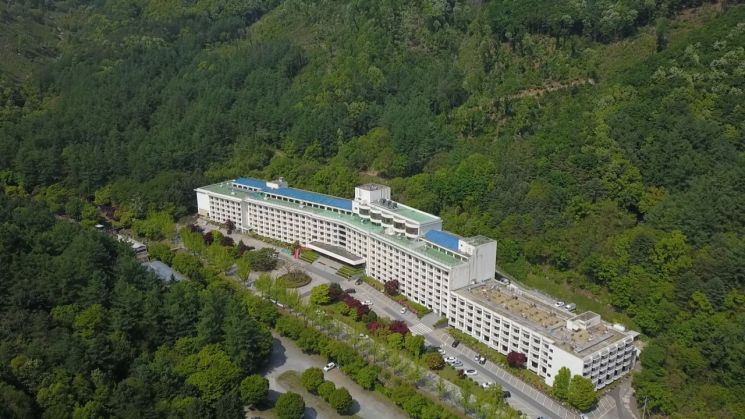 Hanwha Hotels & Resorts Strengthens ESG Management: "Absorbing 1,500 Tons of Carbon Annually with a 100-Year Forest"