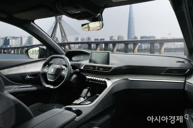 뉴 푸조 5008 SUV