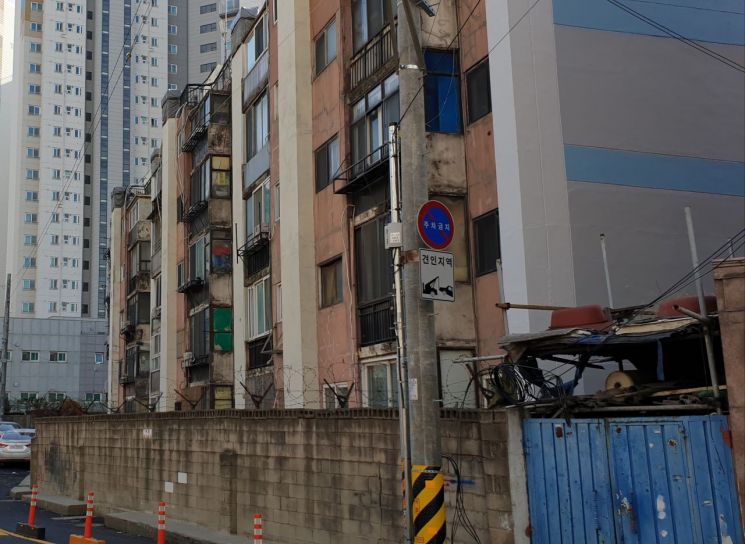 지난달 말 재건축 사업시행인가를 받은 서울 영등포구 신길동 남서울아파트 (사진=아시아경제DB)