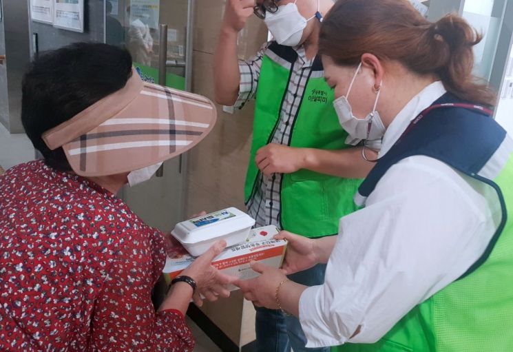 관악구, 독거어르신 등 300가구 상자텃밭 보급
