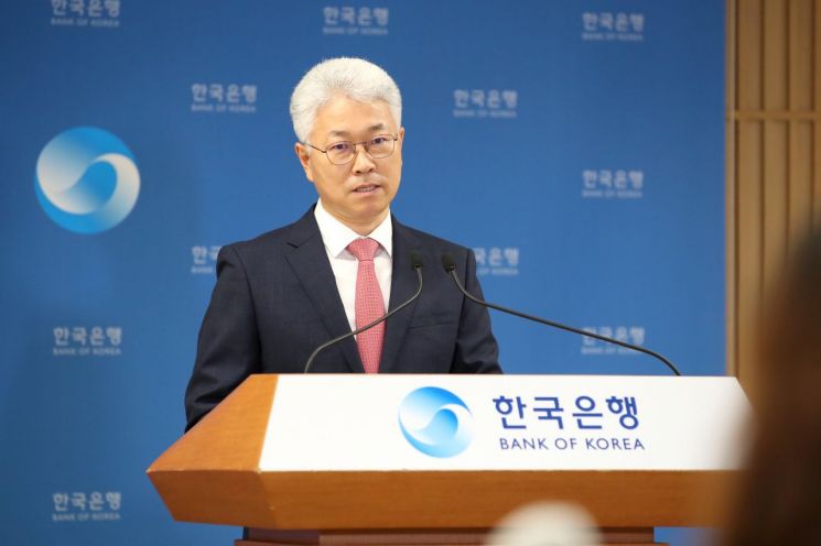 박양수 한국은행 경제통계국장이 9일 서울 중구 한국은행에서 열린 2021년 1/4분기 국민소득(잠정) 설명회에서 발표하고 있다.