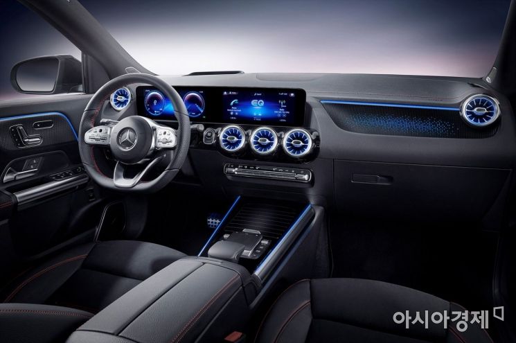 벤츠 소형 럭셔리 전기SUV '더 뉴 EQA' 실내