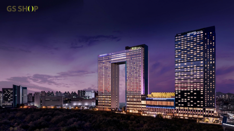 “도심 호캉스 vs 강원도 휴가지”…GS샵, 호텔 패키지 상품 판매