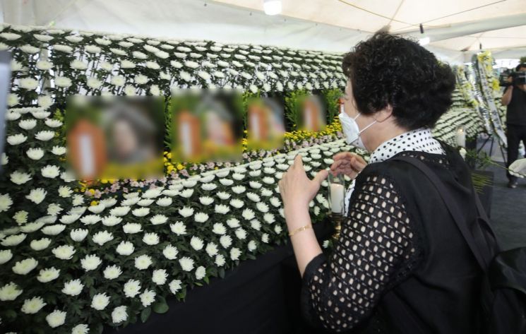 광주 건물 붕괴사고 사망자 장례절차 시작…유족 부검 동의