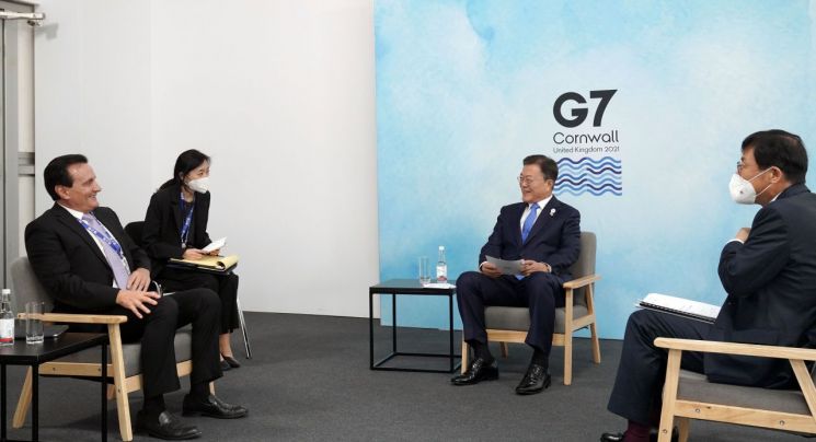 文대통령, 아스트라제네카 글로벌 CEO 면담