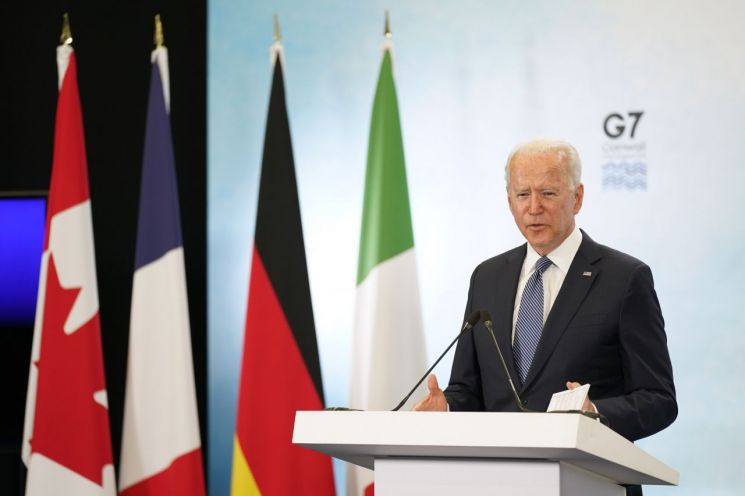바이든, G7 정상 반중 연대 이끌었다