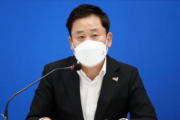 송갑석 더불어민주당 광주시당위원장이 지난 2021년 5월7일 최고위원회의에서 발언하고 있다. [이미지출처=연합뉴스]