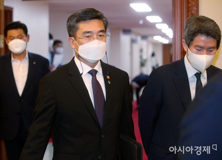 [포토] 국무회의 참석하는 서욱 국방부 장관