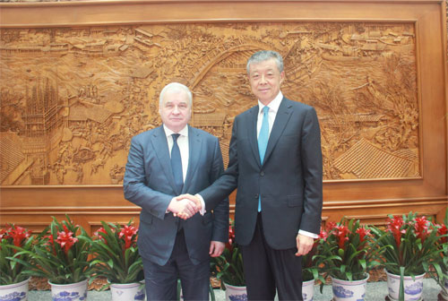 류샤오밍 중국 정부 한반도사무특별대표(오른쪽)와 안드레이 데니소프 중국 주재 러시아 대사 [사진 출처=중국 외교부 홈페이지]