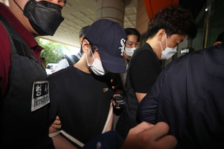 '마포 오피스텔 감금·살해' 피의자들 특가법상 보복행위 적용…내일 검찰 송치