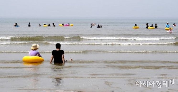 경남 거제·창원 해수욕장 17곳 개장 … 발열체크 후 입장