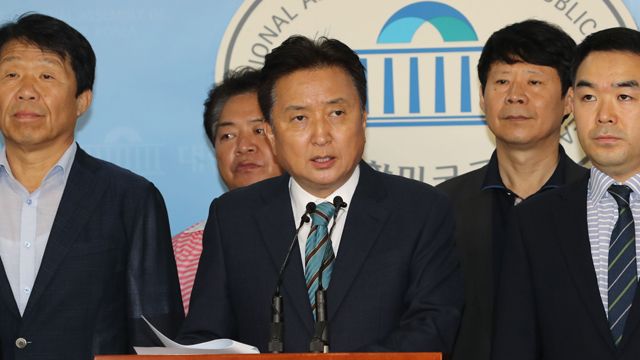 김영환 "추미애 매가 온다 꿩꿩꿩…대선 출마 말리고 싶어"