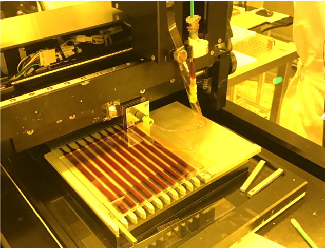 슬롯 다이 프린팅으로 열전소자를 제작하는 과정. 사진 제공=한국화학연구원.