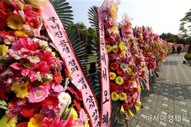 [포토] '드디어 등장한 윤석열, 이제는 검증의 시간'