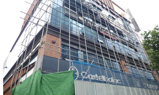 해체공사 주변 통행로에 대한 안전조치 미시행 (사진제공=국토교통부)