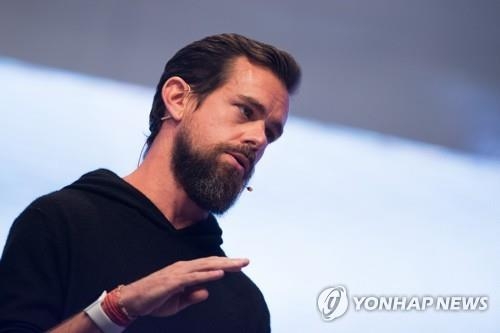 잭 도시는 비트코인이 단순한 투자 수단을 넘어 현대 사회의 구조적 문제를 해결할 수 있는 기술이 될 수 있다고 믿는다. / 사진=연합뉴스