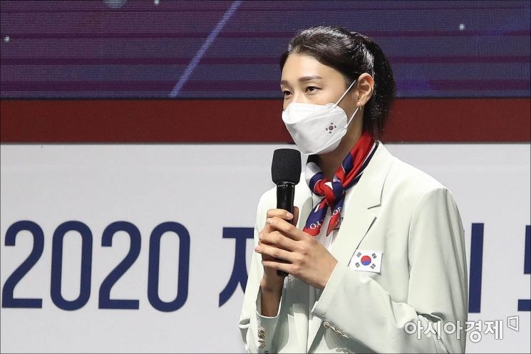 [포토]각오 밝히는 여자배구대표팀 김연경