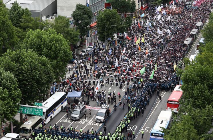 경찰, 민주노총 총파업에 "차벽 설치, 집회 차단 중점"