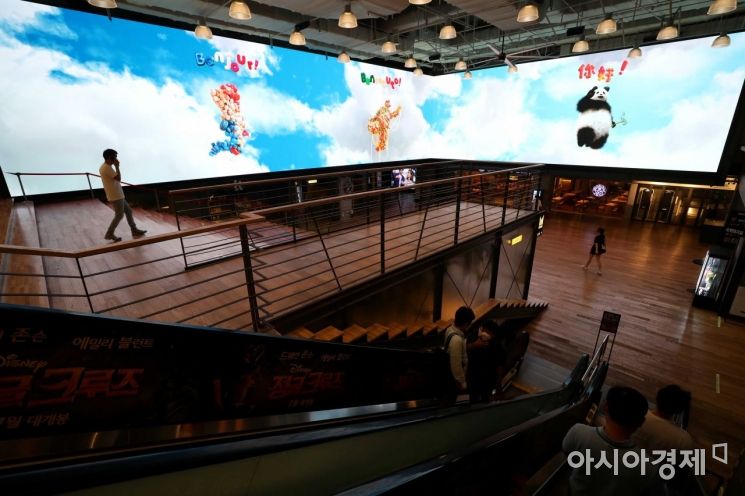 "술 마시는 것보다 저렴"…미국 Z세대가 영화관 가는 이유[세계는Z금]