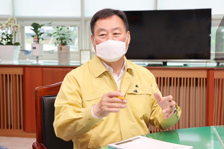 김산 무안군수, 국토부 ‘제6차 공항개발 종합계획’ 강력한 유감 표명