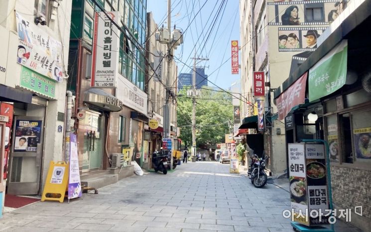 16일 오전 서울 종로구 일대가 한산한 모습을 보이고 있다. 사진=윤슬기 인턴기자 seul97@asiae.co.kr
