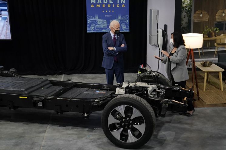 배터리 쓸어담는 美…韓 수출국 1위 껑충