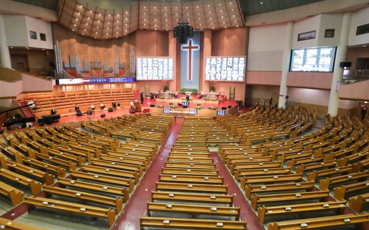 미사·예배·법회, 접종완료자만 참석할 경우 좌석 대비 70%까지 참석 가능 (종합)