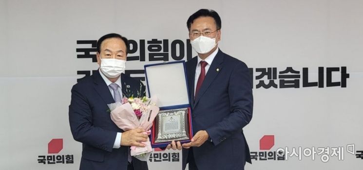 유상범 의원, 신임 국민의힘 강원도당 위원장에 선출