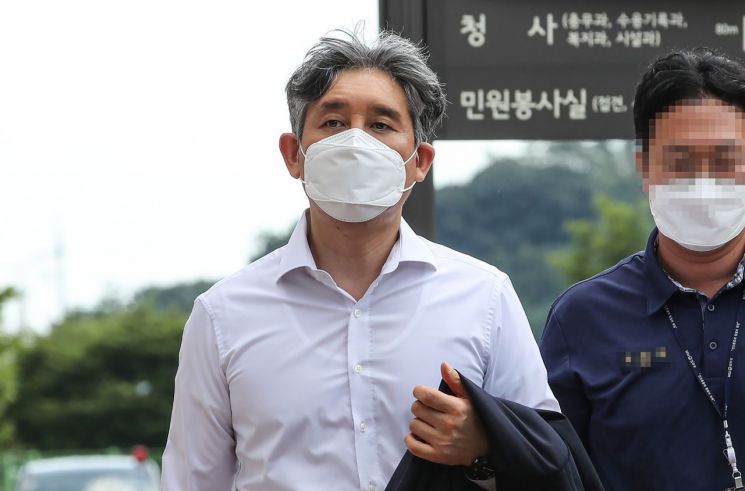 檢, 김봉현에 징역 40년 구형… "사회서 격리해야"(종합)
