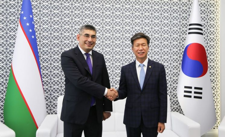 김대지 국세청장, 러·우즈벡서 국세청장회의…이중과세 방지·역외탈세 공조 논의