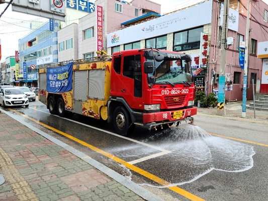 해남군, 시가지 살수차 운행 ‘불볕더위 종합대책’ 추진