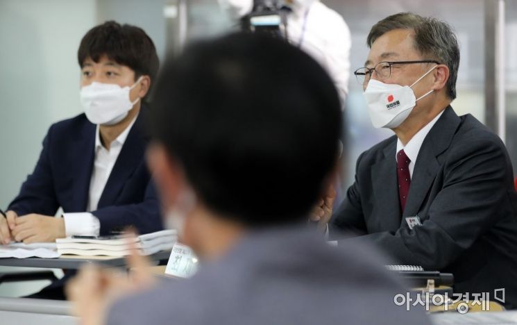 한자리 모인 국민의힘 11룡…"민주당처럼 비방경선 하지 말자" 한목소리