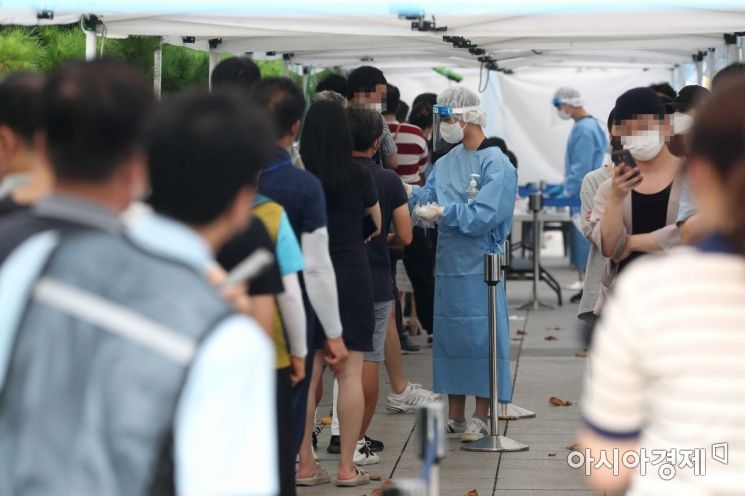 [포토]'코로나 유행 언제 끝날까?' 