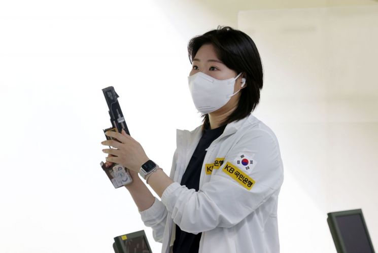 여자 사격 김민정 25ｍ 권총 은메달(종합)