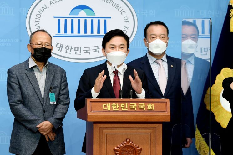 원희룡 제주도지사 사퇴 “정권교체 위해 대선 출마”