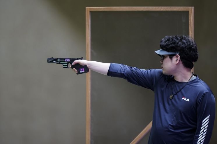 한대윤, 한국 선수 최초 남자 25m 속사권총 결선 진출
