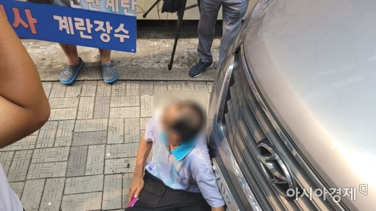 "문재인 XX, 좌파 퇴치!" 한국 정치 민낯 드러낸 '쥴리 벽화' [한승곤의 정치수첩]